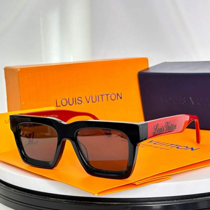 Picture of Louis Vuitton Sunglasses _SKUfw74861337fw